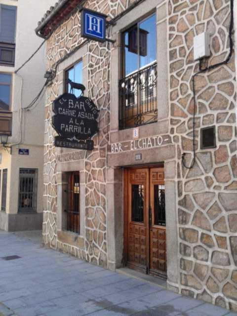Hostal Restaurante El Chato El Barraco Eksteriør billede